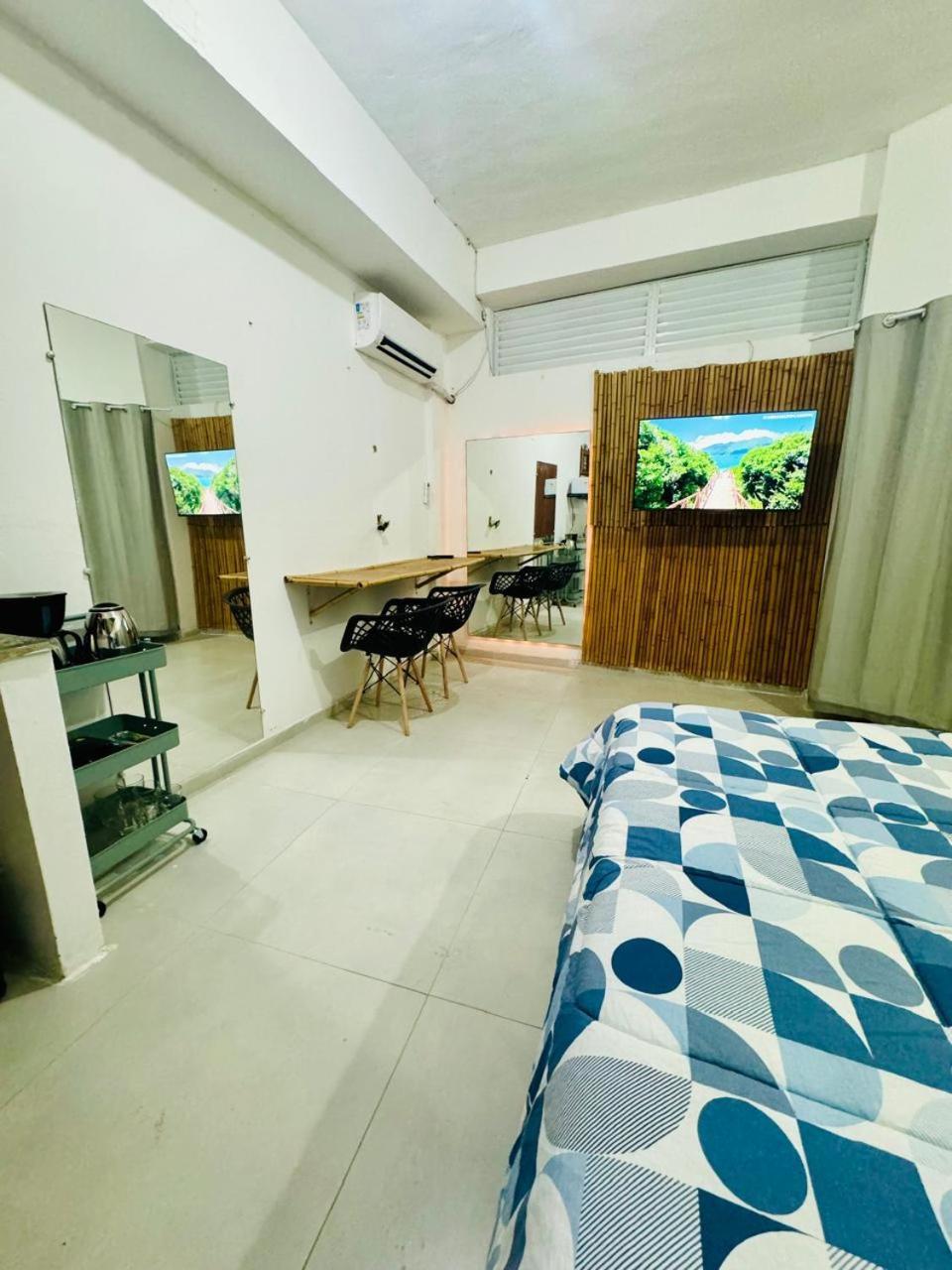 Master Caminho Praias Apartment *